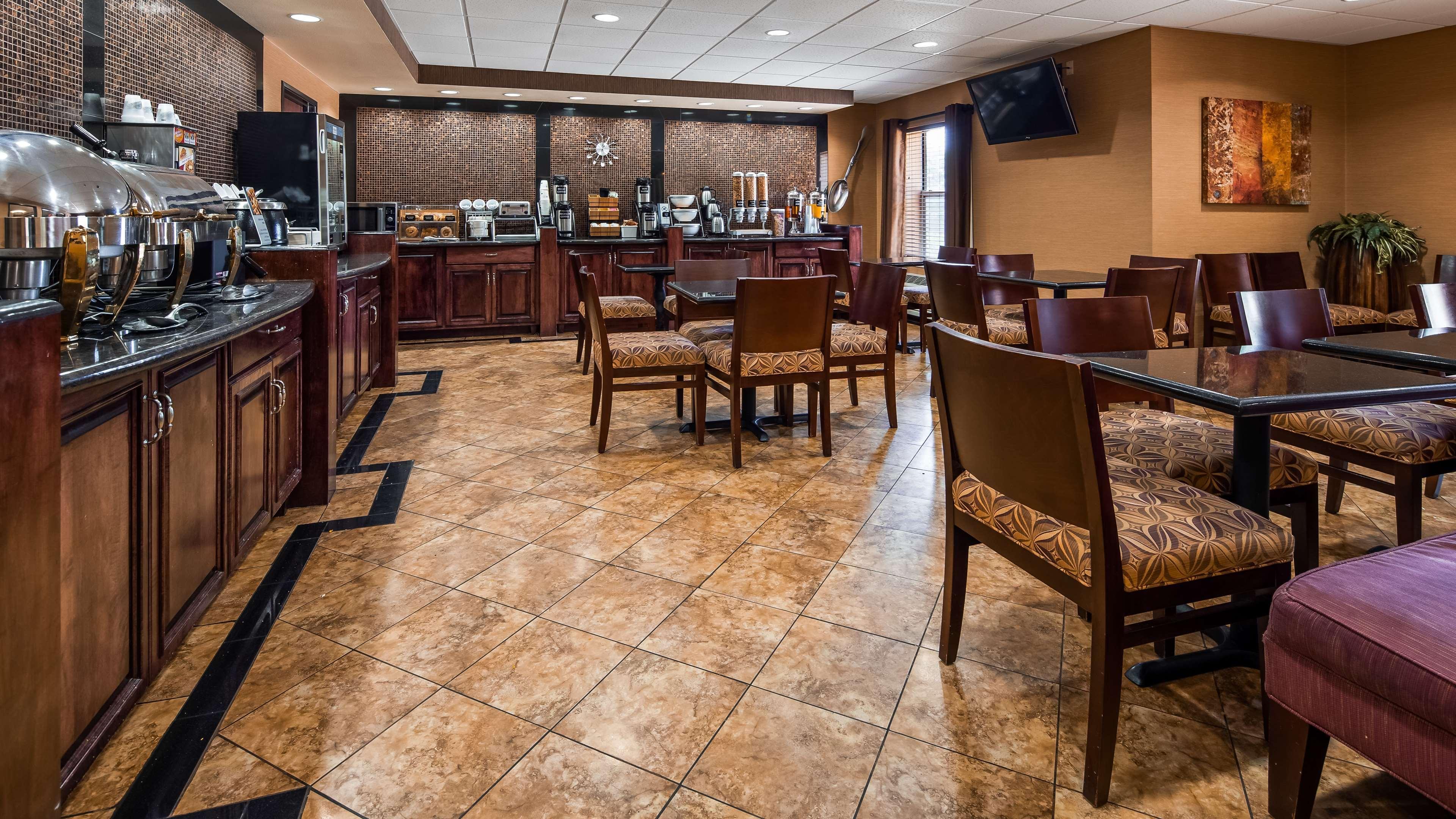 Best Western Plus Midwest Inn & Suites Salina Luaran gambar
