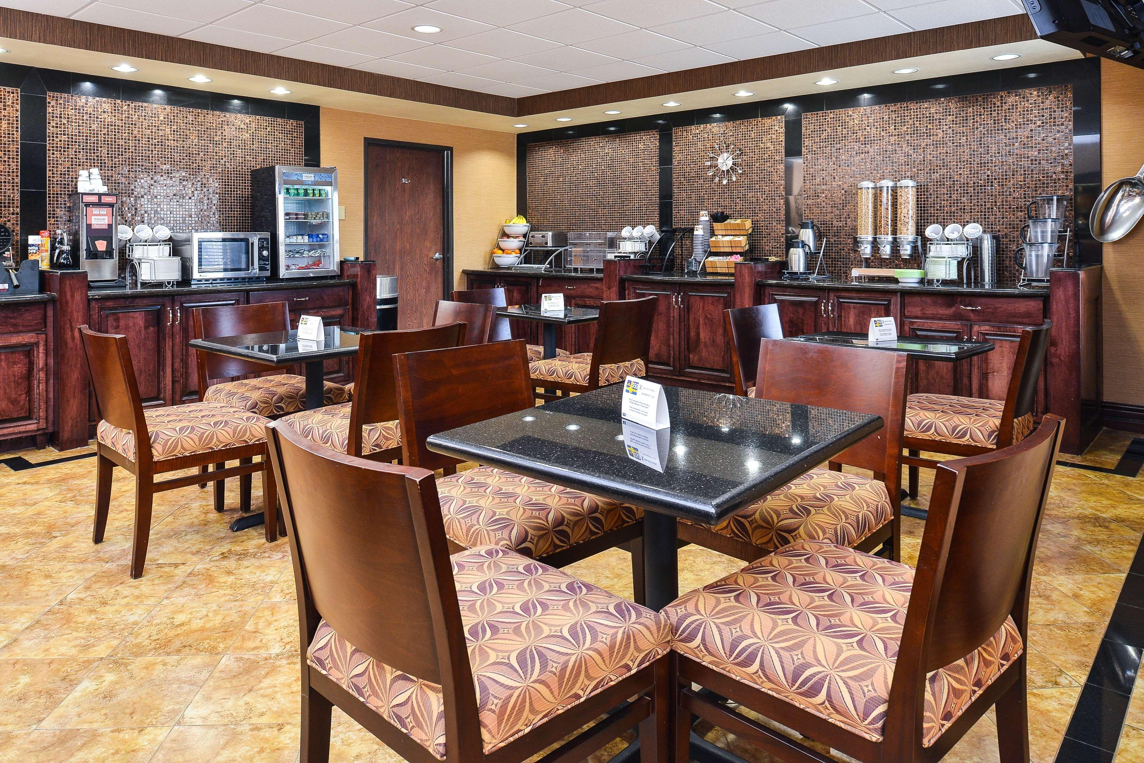 Best Western Plus Midwest Inn & Suites Salina Luaran gambar